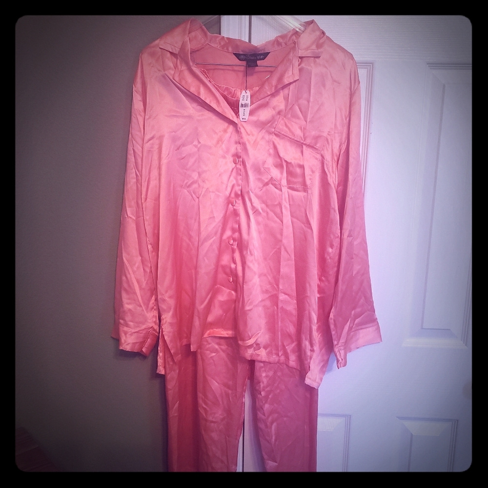 Victoria's Secret Pajama Set (new)